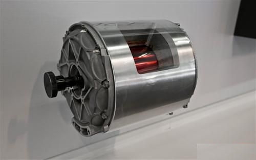 特斯拉用的是什么驅(qū)動電機(jī)？